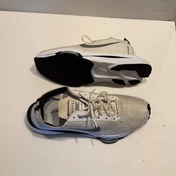 Nike Air Zoom "Type SE" Running - Men’s Size 9.5 (CV2220-100) EUC White / Black - Picture 1 of 13